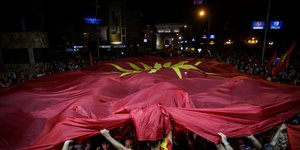 Χάος στα Σκόπια