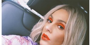 Η Τάμτα σε selfie σε μια πόζα της στο Instagram