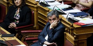 Επίθεση Τσακαλώτου σε Ρένγκλινγκ
