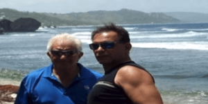 Ο Τάκης Καραμπόζας με τον Χάρη Τσιάρα