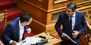 Αλέξης Τσίπρας και Κυριάκος Μητσοτάκης, στη βουλή/Φωτό Eurokinissi