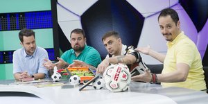 Οι τέσσερις παρουσιαστές της εκπομπής «Στο Πλεχτό»