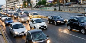 κινηση στην καθοδο της Κηφισίας