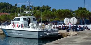 Λιμενικο στο λιμάνι
