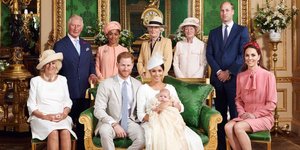 Η οικογενειακή φωτογραφία από την βάπτιση του μιρκού Άρτσι