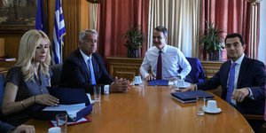 Στο υπουργείο Αγροτικής Ανάπτυξης ο Κυριάκος Μητσοτάκης