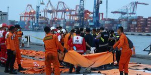 Θύματα από το αεροπορικό δυστύχημα στην Ινδονησία