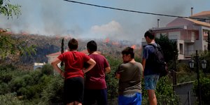 Μεγάλη πυρκαγιά στο Ναύπλιο