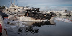 Σκάφος μετά από φωτιά