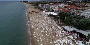 Η παραλία στη Χαλκιδική