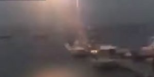 Κεραυνός χτυπάει ιστιοπλοϊκό