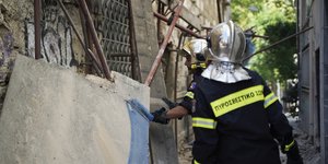 Κτίριο στην Αθήνα που υπέστη ζημιές από το σεισμό