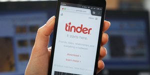 Η εφαρμογή για έξυπνα κινητά τηλέφωνα Tinder