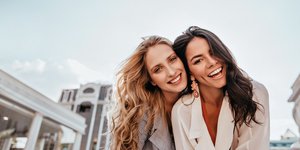 Κορίτσια στην πόλη