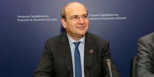 Ο Κωστής Χατζηδάκης