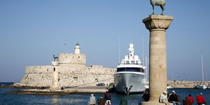 Το λιμάνι της Ρόδου