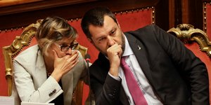 Ο Ματέο Σαλβίνι με υπουργό
