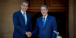 Ο Κυριάκος Μητσοτάκης και ο Νίκος Αναστασιάδης 