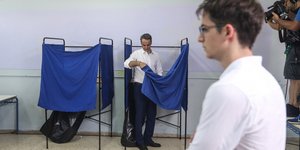 Ο Κυριάκος Μητσοτάκης με τον γιο του, Κωνσταντίνο