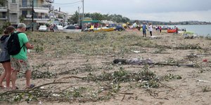 Χαλκιδική παραλία καταστροφες