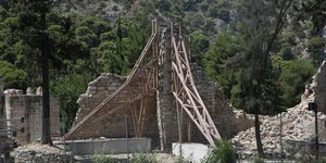 Κατεστραμμένο κτίριο από σεισμό