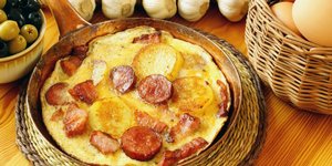 Ομελέτα με λουκάνικο