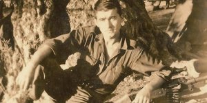 Στρατιώτης καθιστός