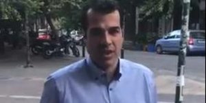 Ο Θάνος Πλεύρης πήγε στα Εξάρχεια και τράβηξε και βίντεο