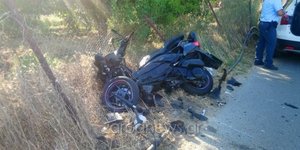 Η μοτοσικλέτα του άτυχου 35χρονου μετά το τροχαίο δυστύχημα στα Χανιά