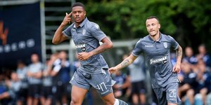 Ο Τσούμπα Ακπομ