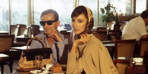 Ο Βασίλης Ζούλιας με ένα μοντέλο