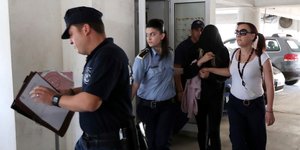 Βρετανή τουρίστρια κρατείται από την αστυνομία στη Κύπρο