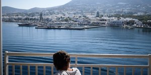 Με θέα τη Πάρο