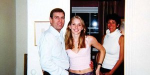 Αντριου Ρόμπερτς