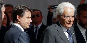 O Ιταλός πρόεδρος Ματαρέλα και ο παραιτηθείς πρωθυπουργός Κόντε