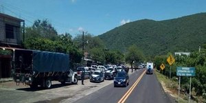 Το οργισμένο πλήθος κρέμασε τα θύματα στην πλατεία του χωριού στο κεντρικό Μεξικό