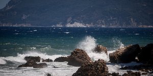 Ισχυροί άνεμοι και υψηλές θερμοκρασίες
