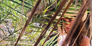 Η Βάσω Λασκαράκη σε μια φωτογραφία από τις διακοπές του καλοκαιριού