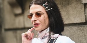 Γυναίκα με γυαλιά ηλίου