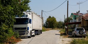 Φορτηγό παρκαρισμένο στη Χρυσούπολη Καβάλας