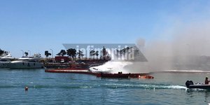 Μεγάλη κινητοποίηση για τη φωτιά στη Γλυφάδα