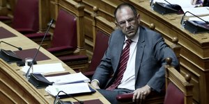 Ο υπουργός Επικρατείας Γιώργος Γεραπετρίτης στη Βουλή