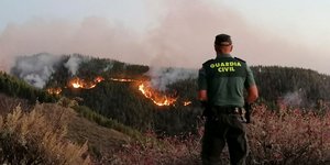 Υποχωρεί η πυρκαγιά στο Γκραν Κανάρια