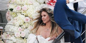 Χάιντι Κλουμ με νυφικό στη θαλαμηγό του Αριστοτέλη Ωνάση