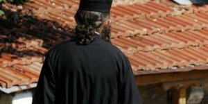 Ιερέας
