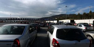 Αυξημένη η κίνηση των αυτοκινήτων στα διόδια της Εθνικής Οδού