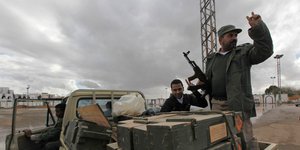 Λιβύη: Κλειστό, λόγω νέων βομβαρδισμών το αεροδρόμιο Μιτίγκα στην Τρίπολη, σύμφωνα με τη διαχειρίστρια αρχή του