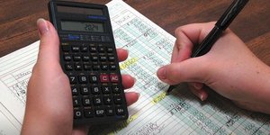 Τέλος στα λογιστικά βιβλία. Ερχονται τα ηλεκτρονικά βιβλία