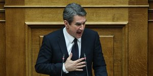 Ο Ανδρέας Λοβέρδος στη Βουλή