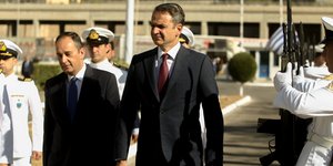 Στο υπουργείο ναυτιλίας ο Κυριάκος Μητσοτάκης